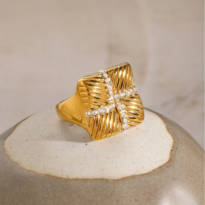 Gold Earrings Necklace and Rings in Marine Style